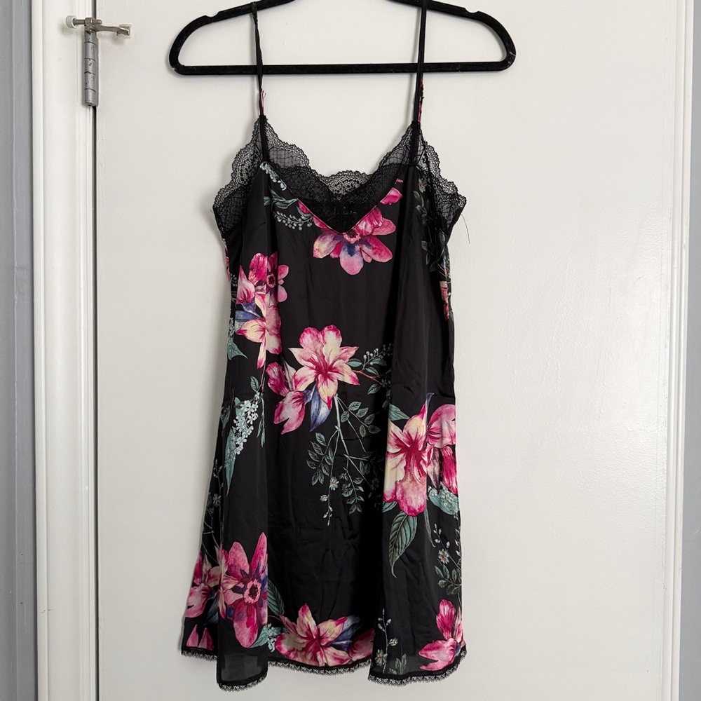 Lulu's Black Floral Lace Dress - Small
